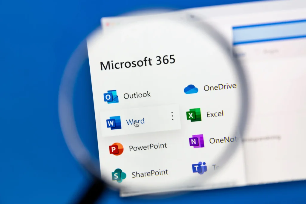 Microsoft 365را می‌توان به عنوان جعبه ابزار دیجیتال شما تصور کرد. این مجموعه شامل برنامه‌های آشنایی مانند Word، Excel، PowerPoint و Outlook است که احتمالاً هر روز از آنها استفاده می‌کنید.